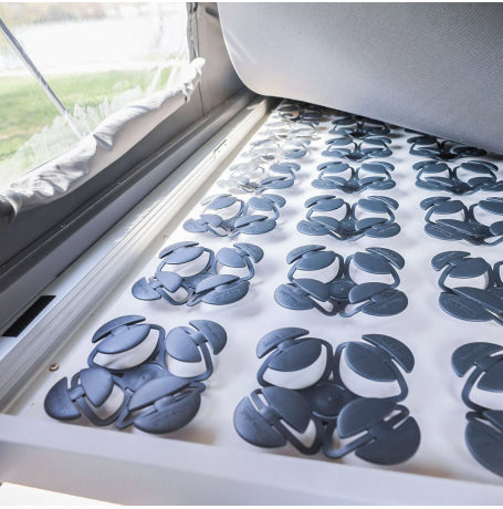 Kit de Teto elevatório para o Renault Trafic 3 X82 SCA 186, dimensões L1 H1, com abertura frontal.(Sob encomenda)